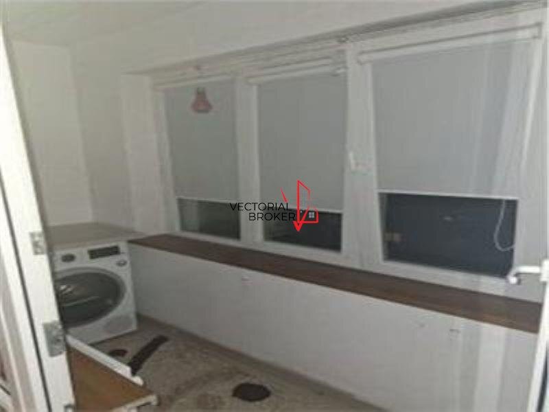 Tineretului Apartament 2 camere, vis-a-vis Parcul Tineretului, mutare imediata, mobilat, utilat,